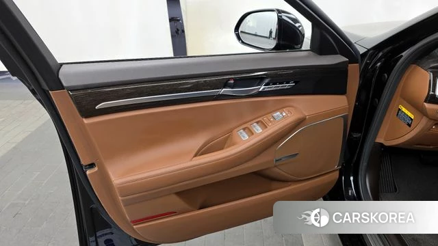 Genesis G90 id 4196111 из Кореи 16