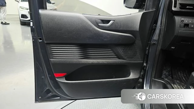 Hyundai Staria id 4757888 из Кореи 16