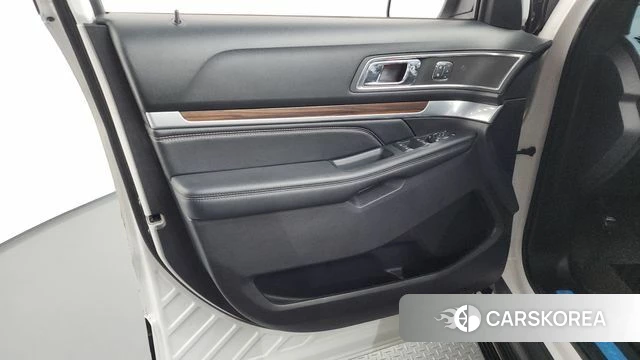 Ford Explorer id 4595556 из Кореи 16