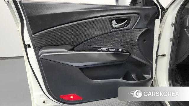 Ssangyong Tivoli Air id 4286126 из Кореи 16
