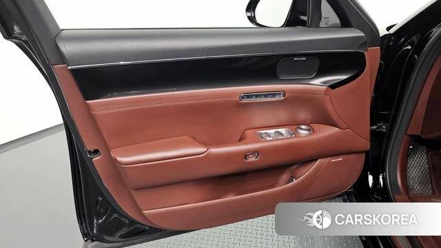 Genesis G90 (RS4) id 4893783 из Кореи 16