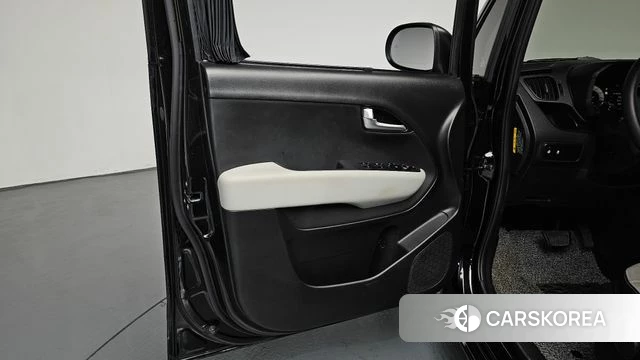 Kia The New Kia Ray EV id 4505882 из Кореи 16