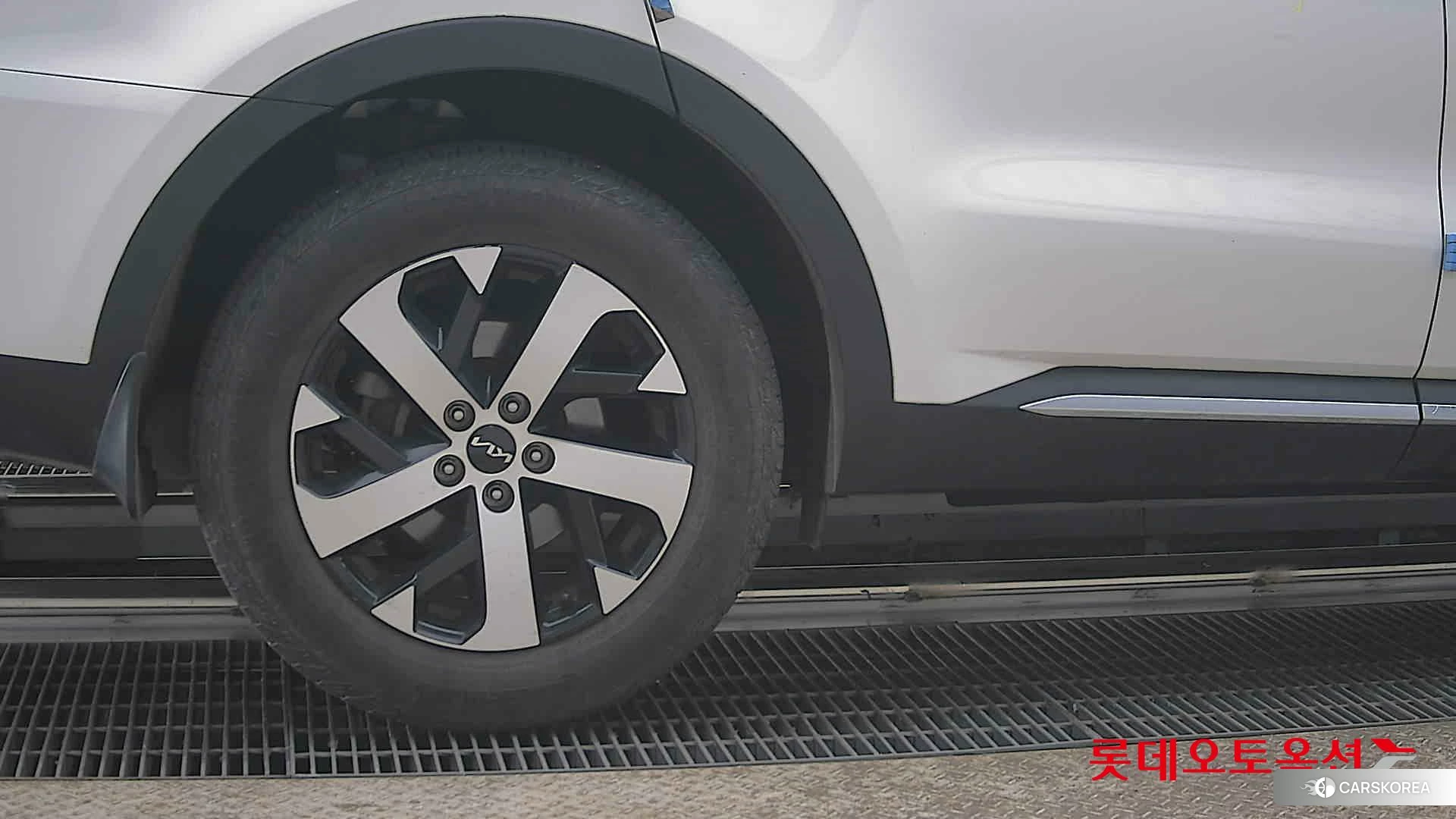 Kia Sorento id 3875754 из Кореи 16