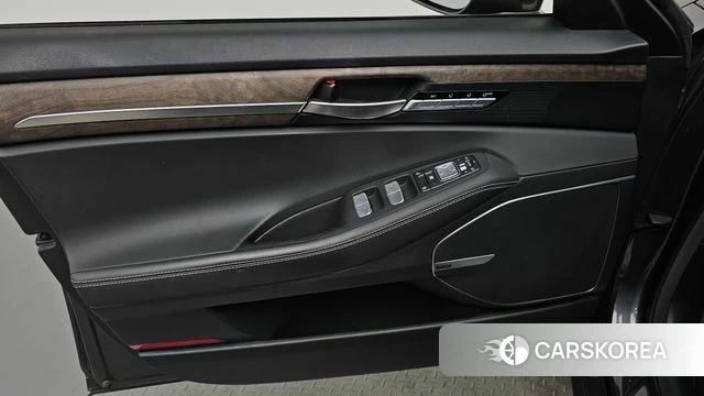 Genesis G90 id 4435439 из Кореи 16