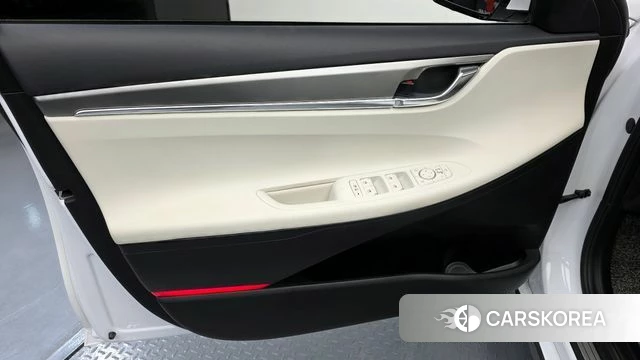 Hyundai The New Grandeur IG Hybrid id 4282210 из Кореи 16