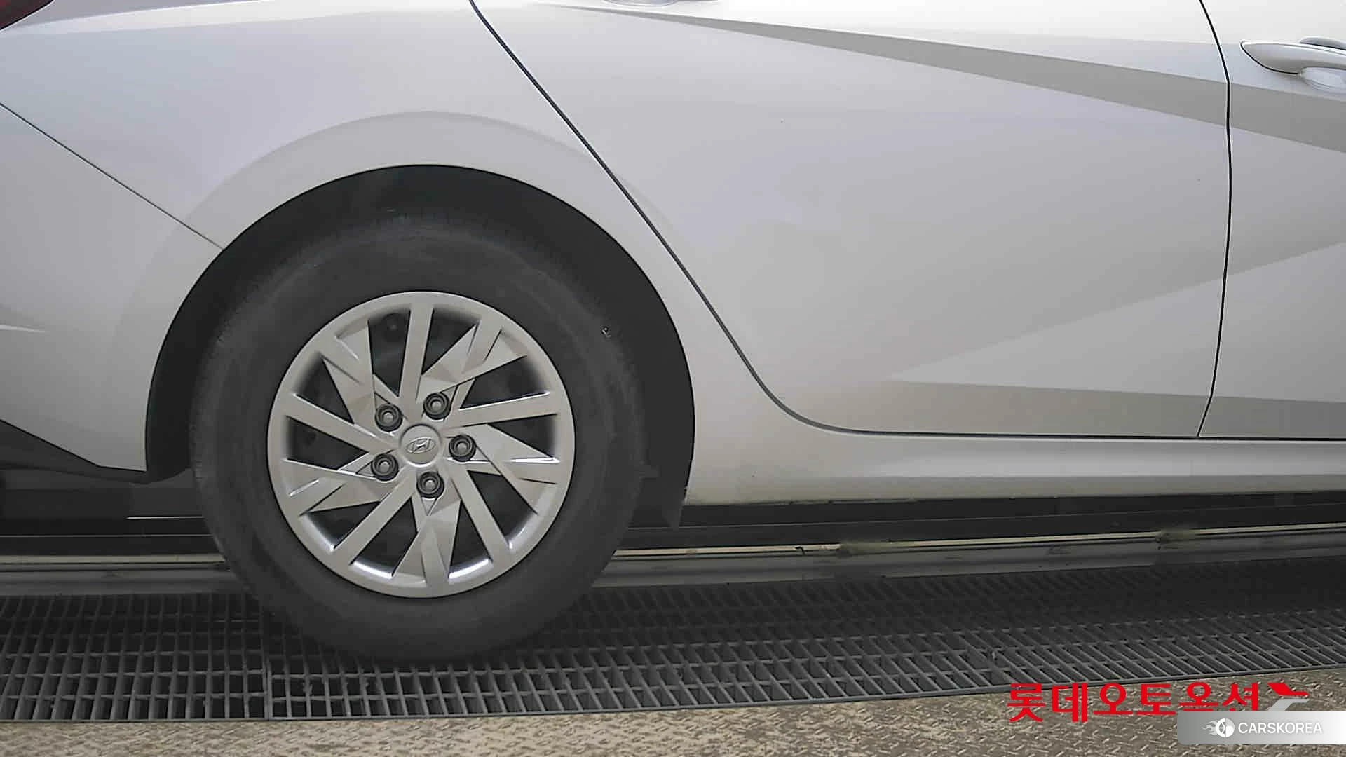 Hyundai Avante id 3869268 из Кореи 16