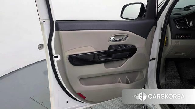 Kia The New Carnival id 4677476 из Кореи 16
