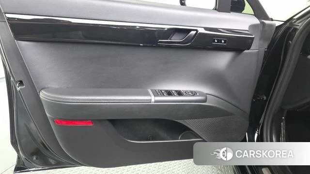 Hyundai Grandeur (GN7) id 4540891 из Кореи 16