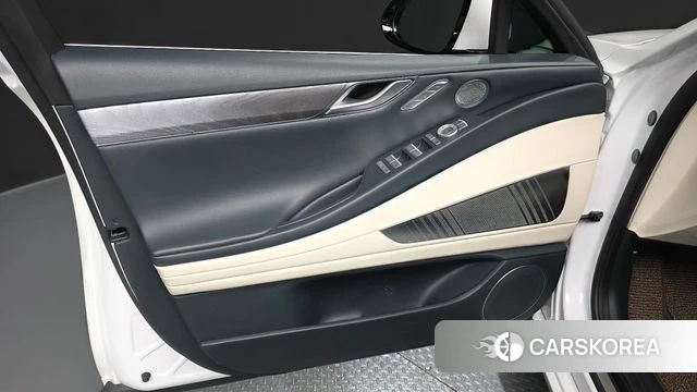 Genesis Electrified G80 (RG3) id 4501154 из Кореи 16