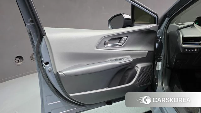 Toyota Prius 5th Generation id 4640466 из Кореи 16