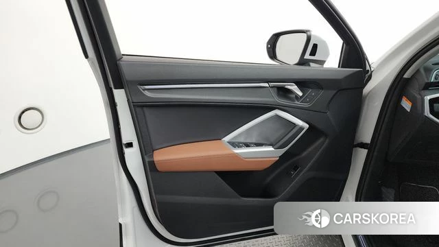 Audi Q3 (F3) id 4433438 из Кореи 16