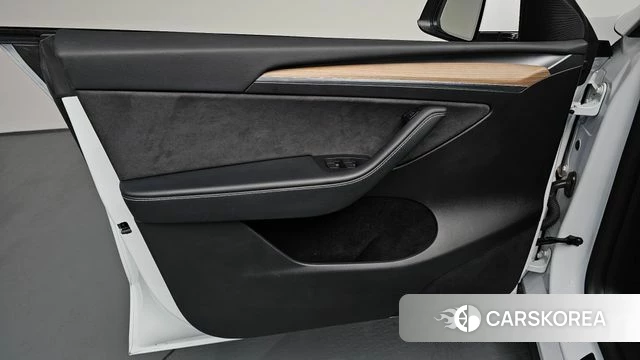 Tesla Model Y id 4469020 из Кореи 16