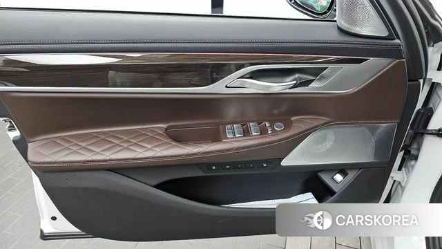 BMW 7 Series (G11) id 4541273 из Кореи 16