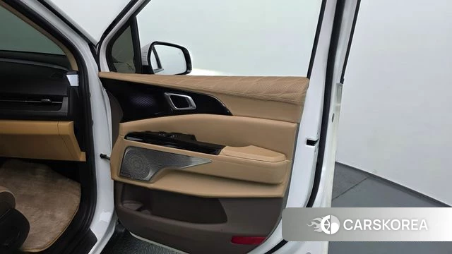 Kia Carnival 4th generation id 4651233 из Кореи 16
