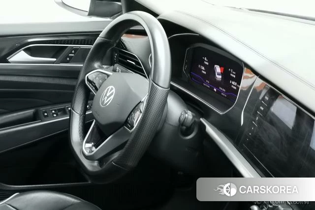 Volkswagen Passat id 4210371 из Китая 15
