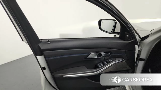 BMW 3 Series (G20) id 4283200 из Кореи 16