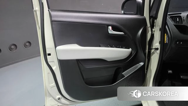 Kia The New Kia Ray id 4494145 из Кореи 16