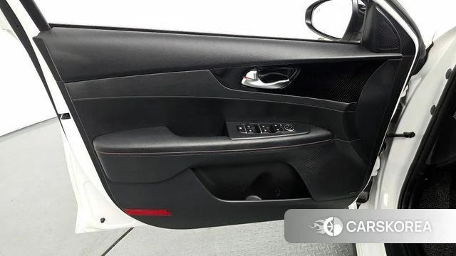 Kia Come New K3 id 4187499 из Кореи 16