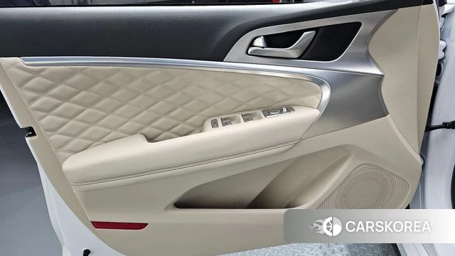 Genesis The New G70 id 4395397 из Кореи 16