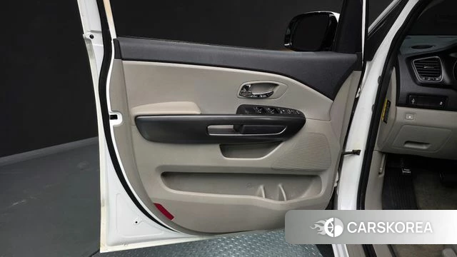 Kia The New Carnival id 4568513 из Кореи 16