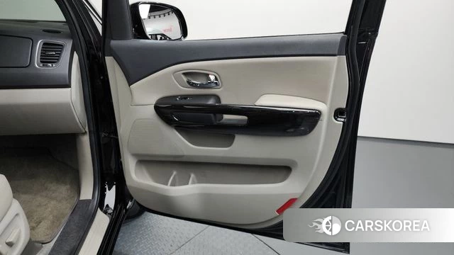 Kia The New Carnival id 4459122 из Кореи 16