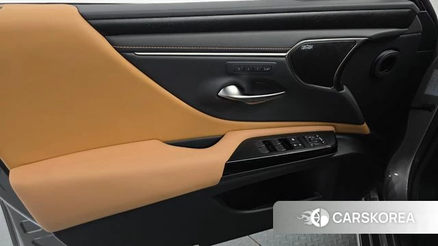 Lexus ES300h 7th generation id 4194156 из Кореи 16