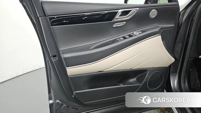 Genesis GV80 id 4835888 из Кореи 16