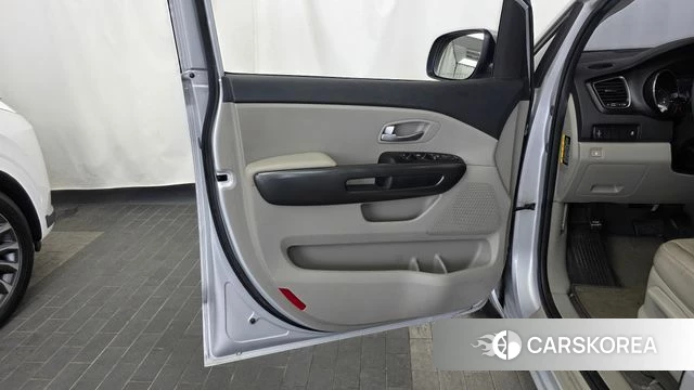 Kia The New Carnival id 4310570 из Кореи 16