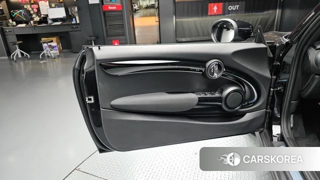 Mini Cooper Convertible id 4773738 из Кореи 16