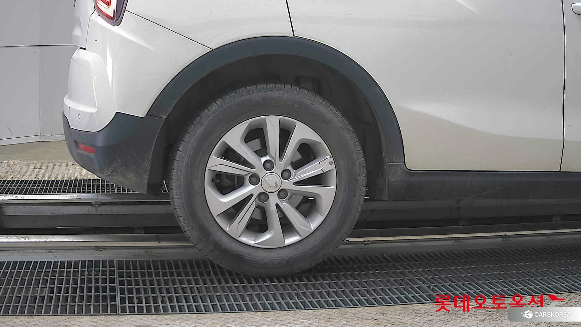 SsangYong Tivoli id 4289657 из Кореи 16