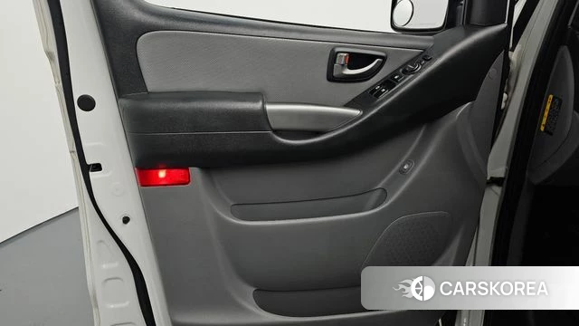 Hyundai The New Grand Starex id 4633335 из Кореи 16