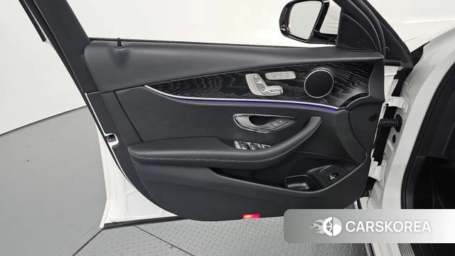 Mercedes-Benz E-Class W213 id 4552097 из Кореи 16