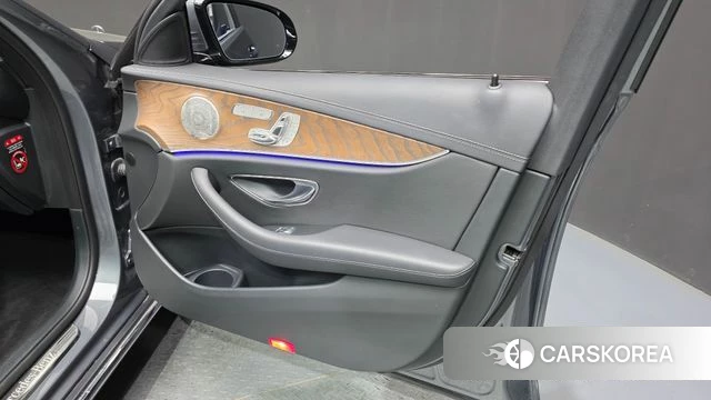 Mercedes-Benz E-Class W213 id 4195918 из Кореи 16