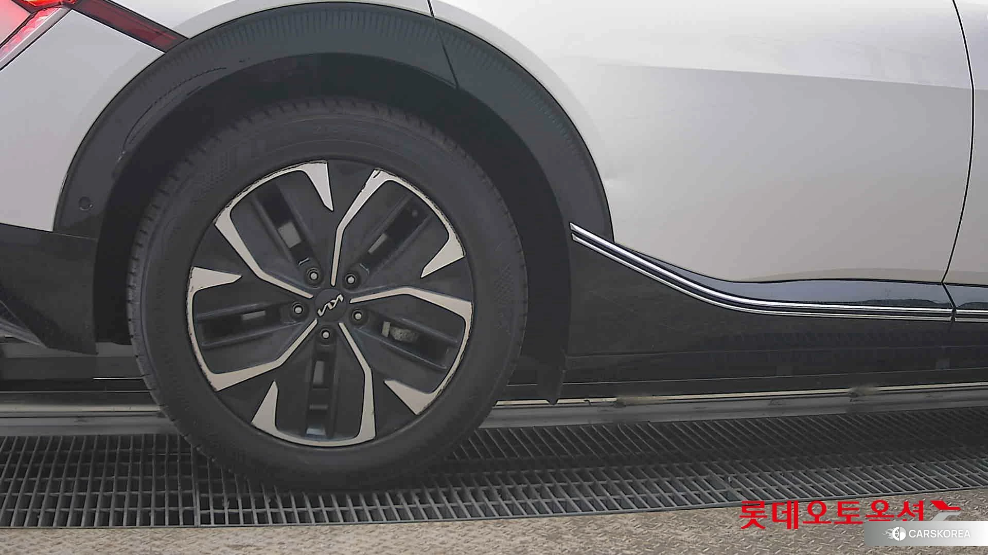 Kia EV6 id 3875712 из Кореи 16