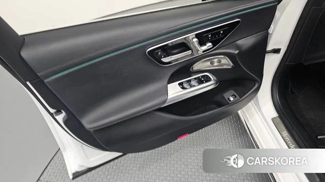 Mercedes-Benz E-Class W214 id 4302331 из Кореи 16