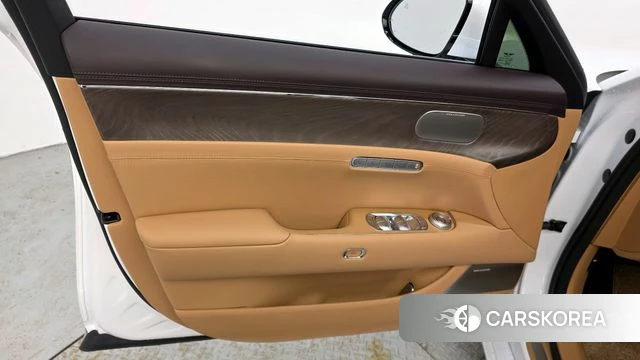 Genesis G90 (RS4) id 4185514 из Кореи 16