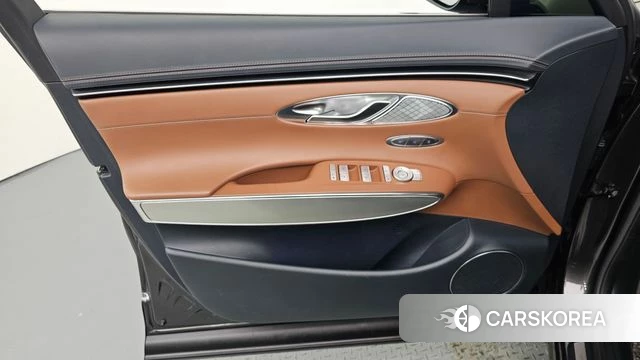 Genesis GV70 id 4898176 из Кореи 16