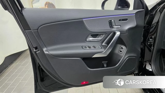 Mercedes-Benz A-Class W177 id 4698048 из Кореи 16
