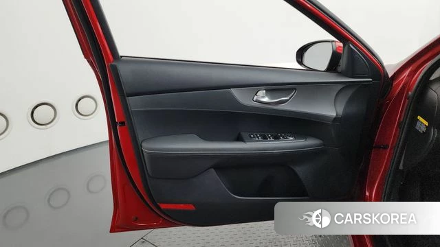 Kia Come New K3 id 4595678 из Кореи 16