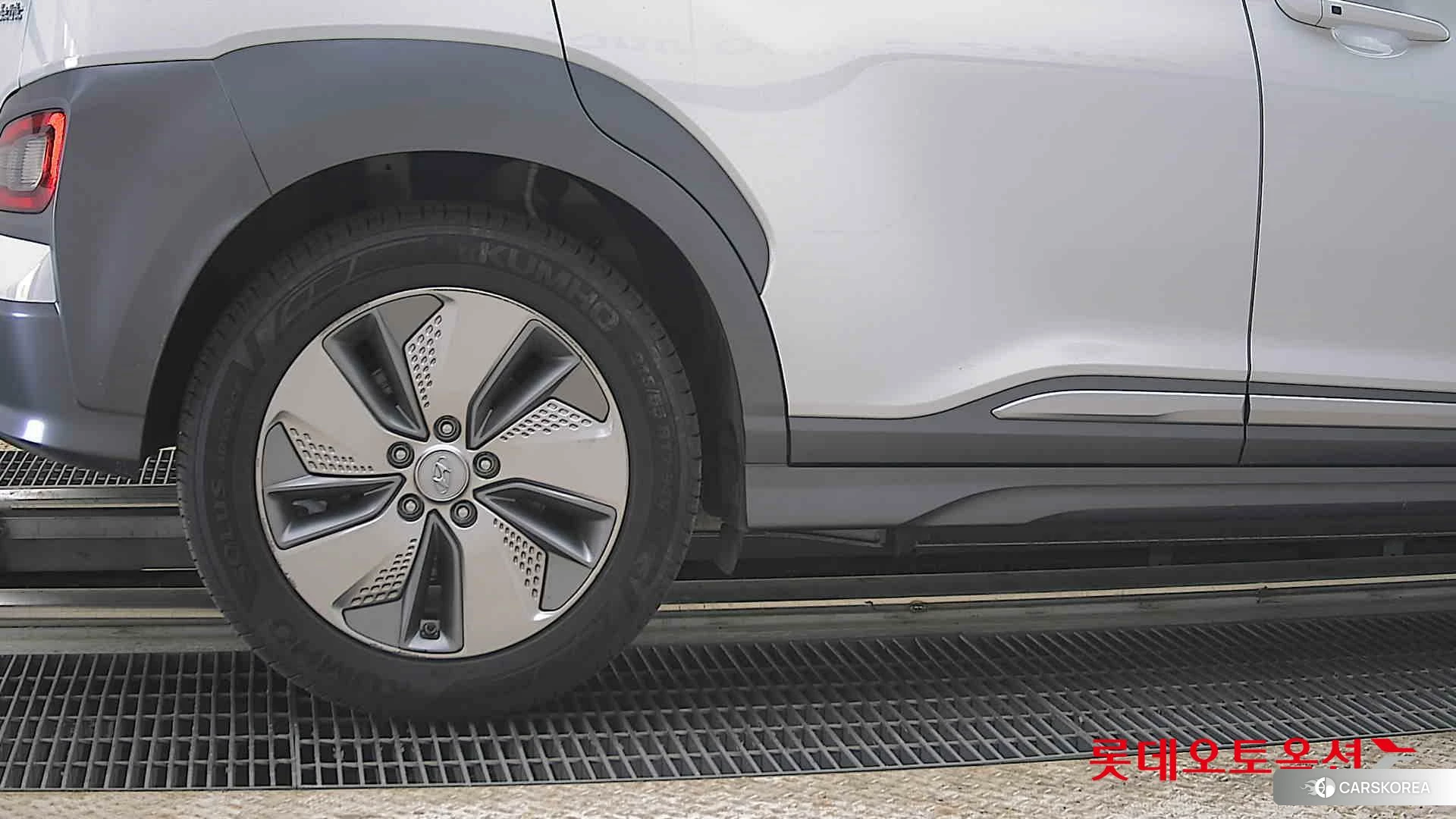 Hyundai KONA Electric id 4289419 из Кореи 16