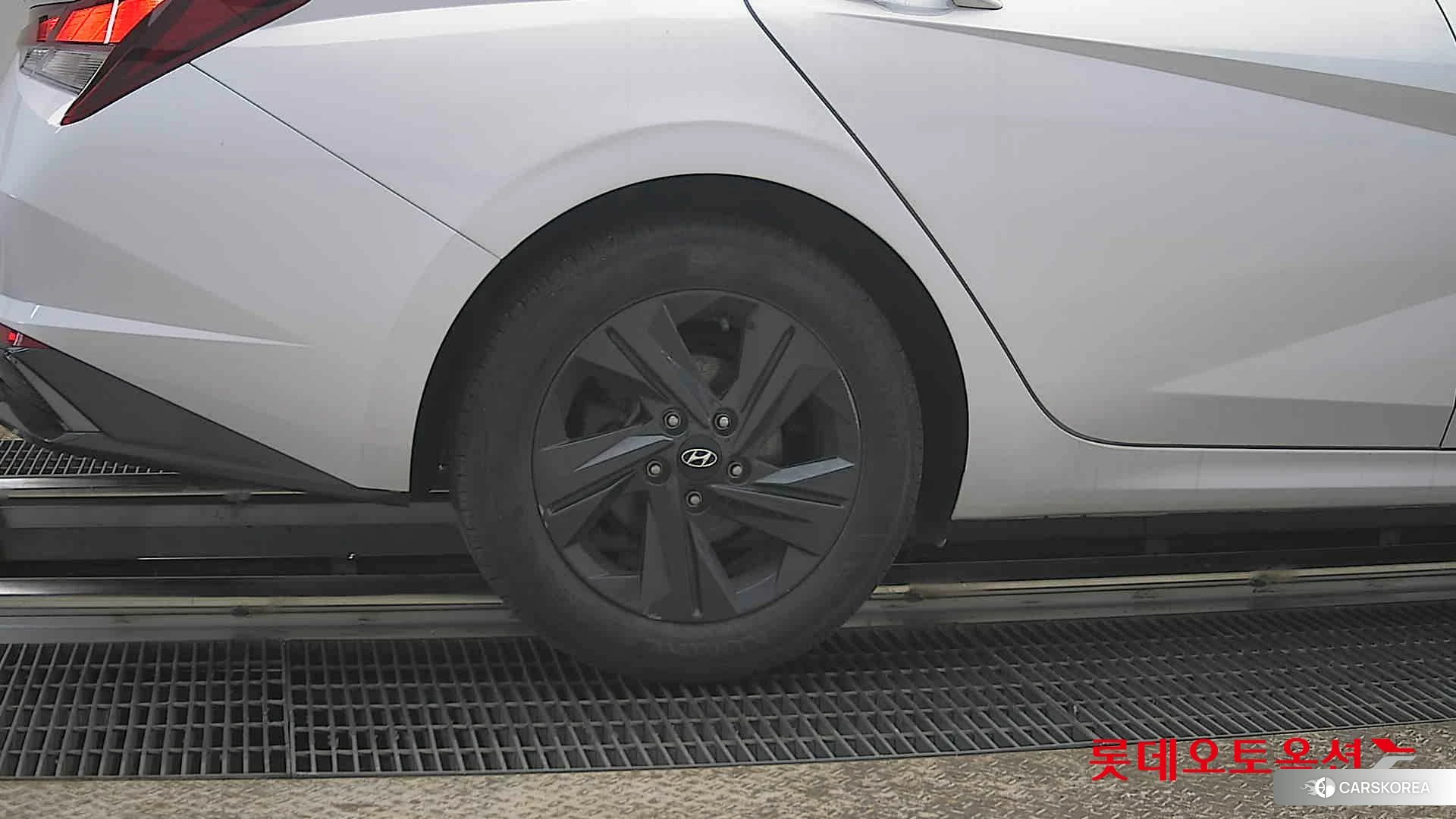 Hyundai Avante Hybrid id 3875811 из Кореи 16