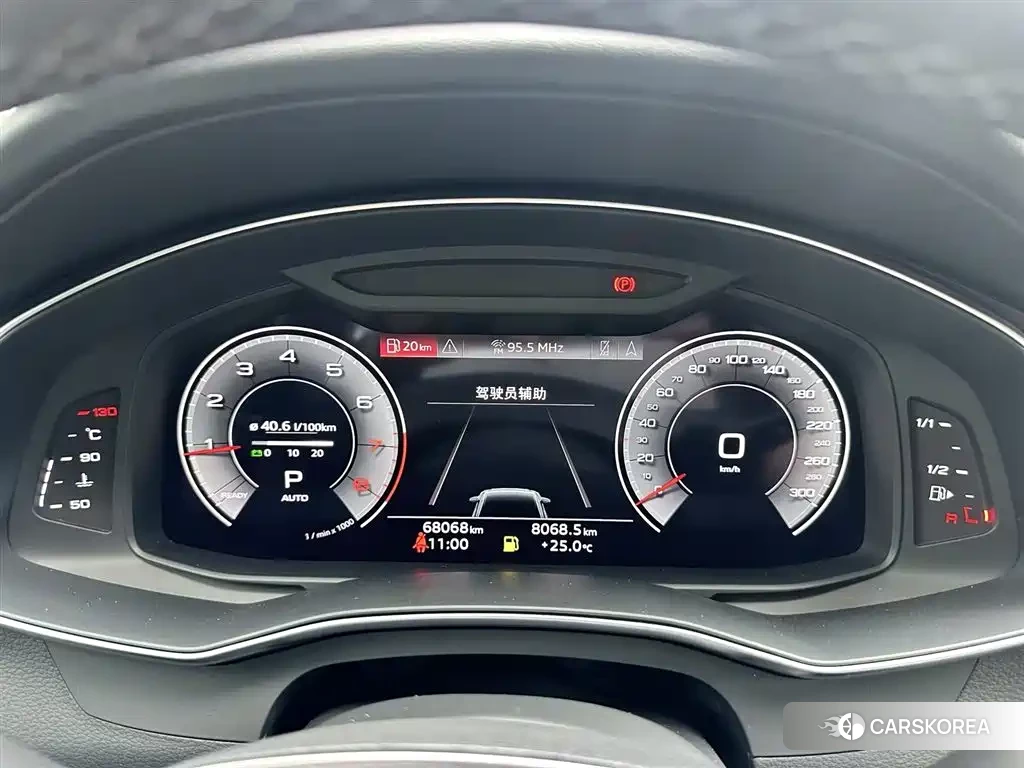 Audi A6L id 4514166 из Китая 16