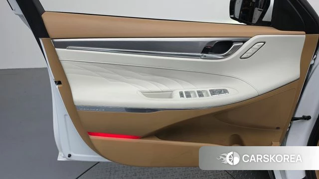 Hyundai The New Grandeur IG id 4283455 из Кореи 16