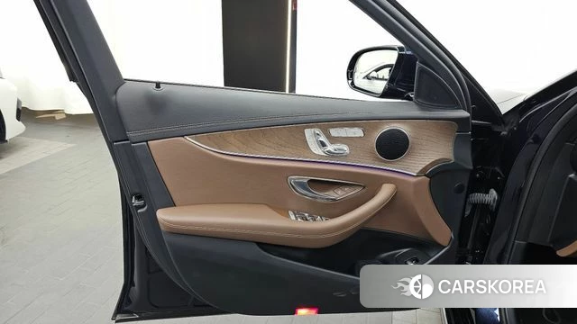 Mercedes-Benz E-Class W213 id 4631659 из Кореи 16