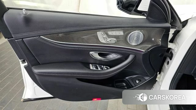 Mercedes-Benz E-Class W213 id 4490595 из Кореи 16