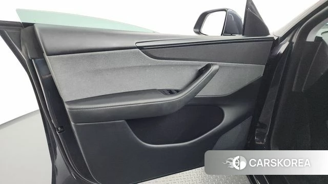Tesla Model Y id 4499416 из Кореи 16