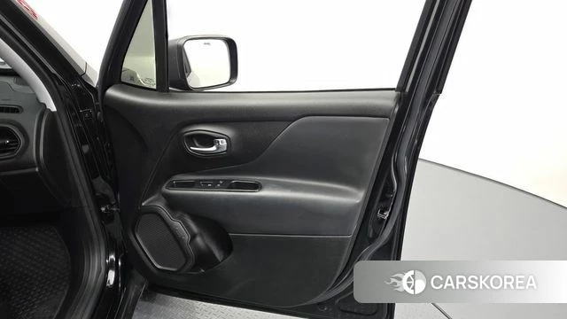 Jeep Renegade id 4295032 из Кореи 16