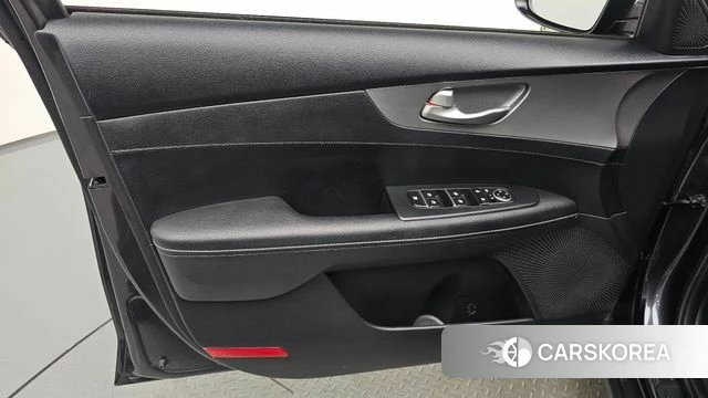 Kia Come New K3 id 4350928 из Кореи 16