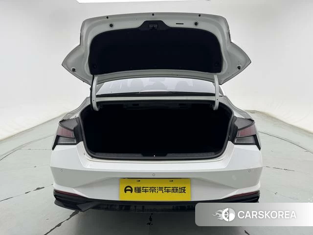 Hyundai Elantra id 4278893 из Китая 16
