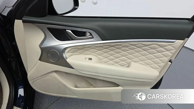Genesis G70 id 4754766 из Кореи 16